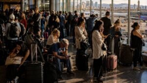 Travel Chaos Hits London Heathrow As 199 Flights Delayed And 13 Canceled Across Major Routes